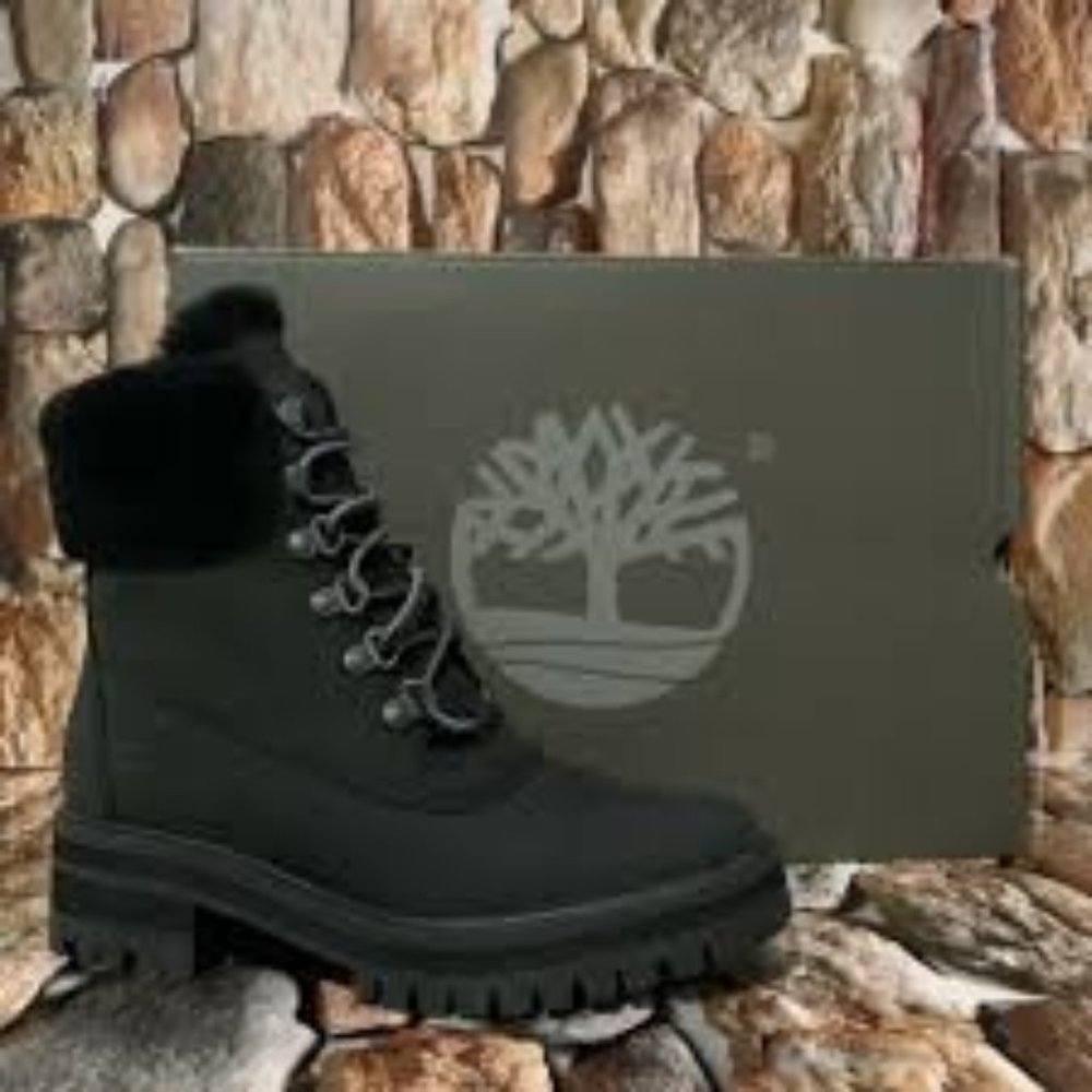 New Timberland Courmayeur Valley 6" size 8